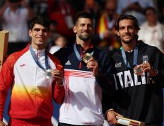 乐鱼官网-ATP总决赛完胜年终总决赛，穆雷点燃赛场