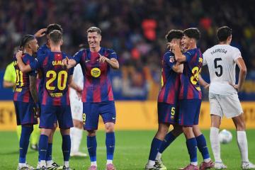 乐鱼体育-塞维利亚险胜巴黎，阿什拉夫关键制胜