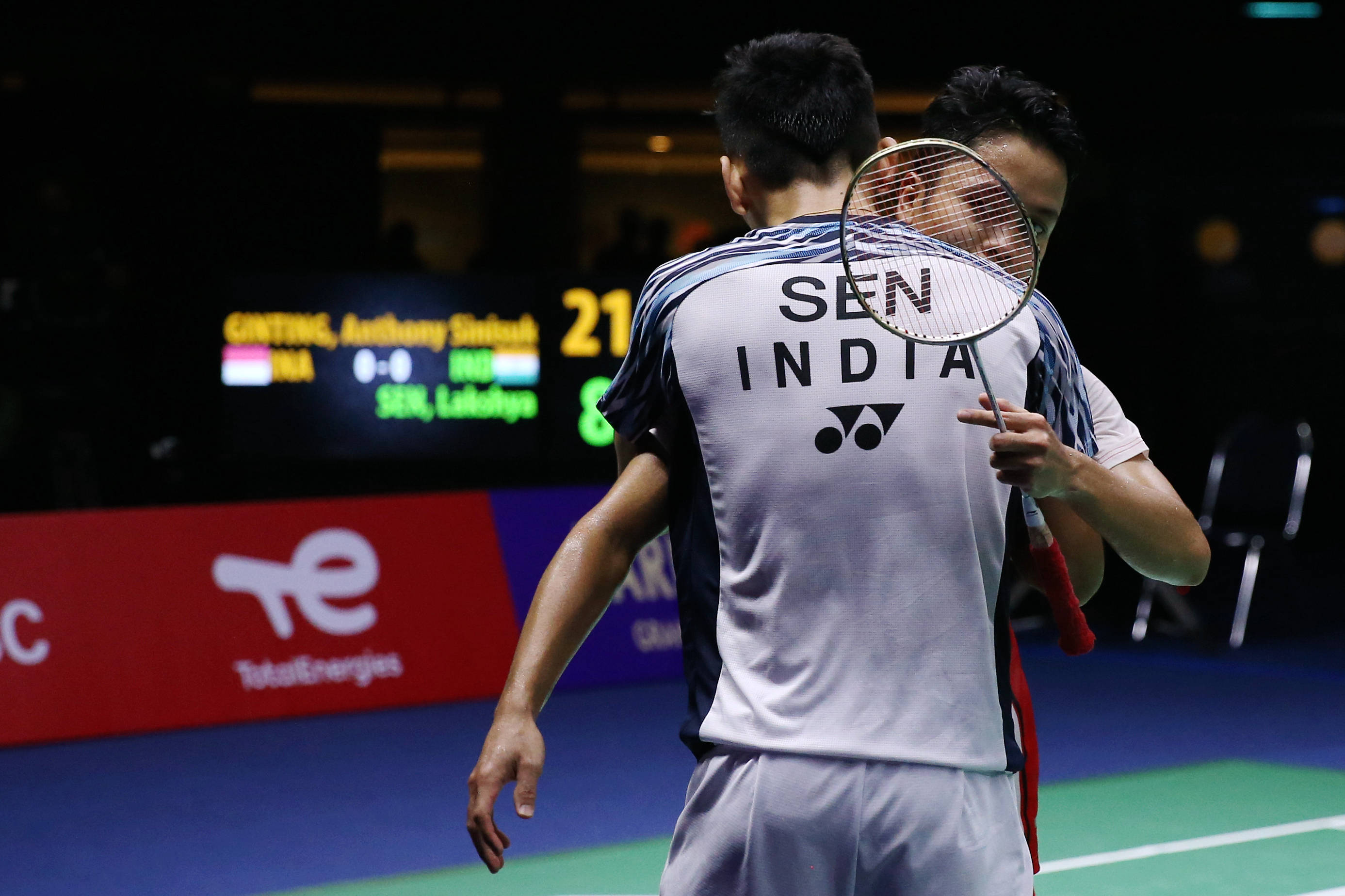 乐鱼app-印度队横扫法国队，郑思维点燃赛场